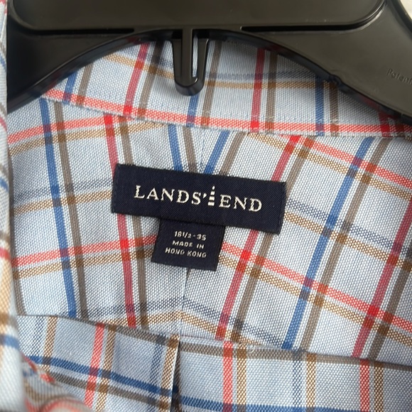 button down - Picture 2 of 4